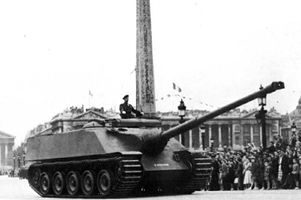 301px-1950_CANON_AUTOMOTEUR_AMX_50_FOCH_1